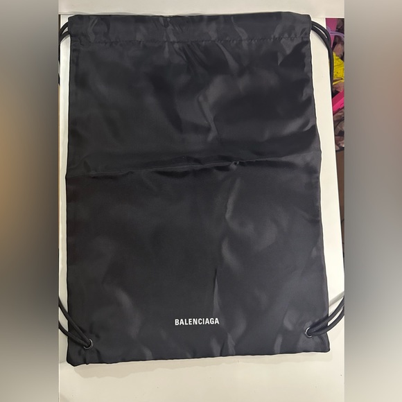 Balenciaga Triple S Low Top Sneakers in Womans Size 39 - Picture 10 of 10